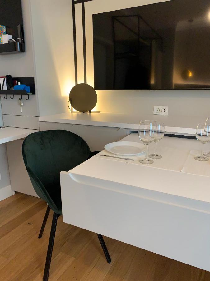 Zaivan Revive - Exclusive Central Studio With View Bucarest Extérieur photo